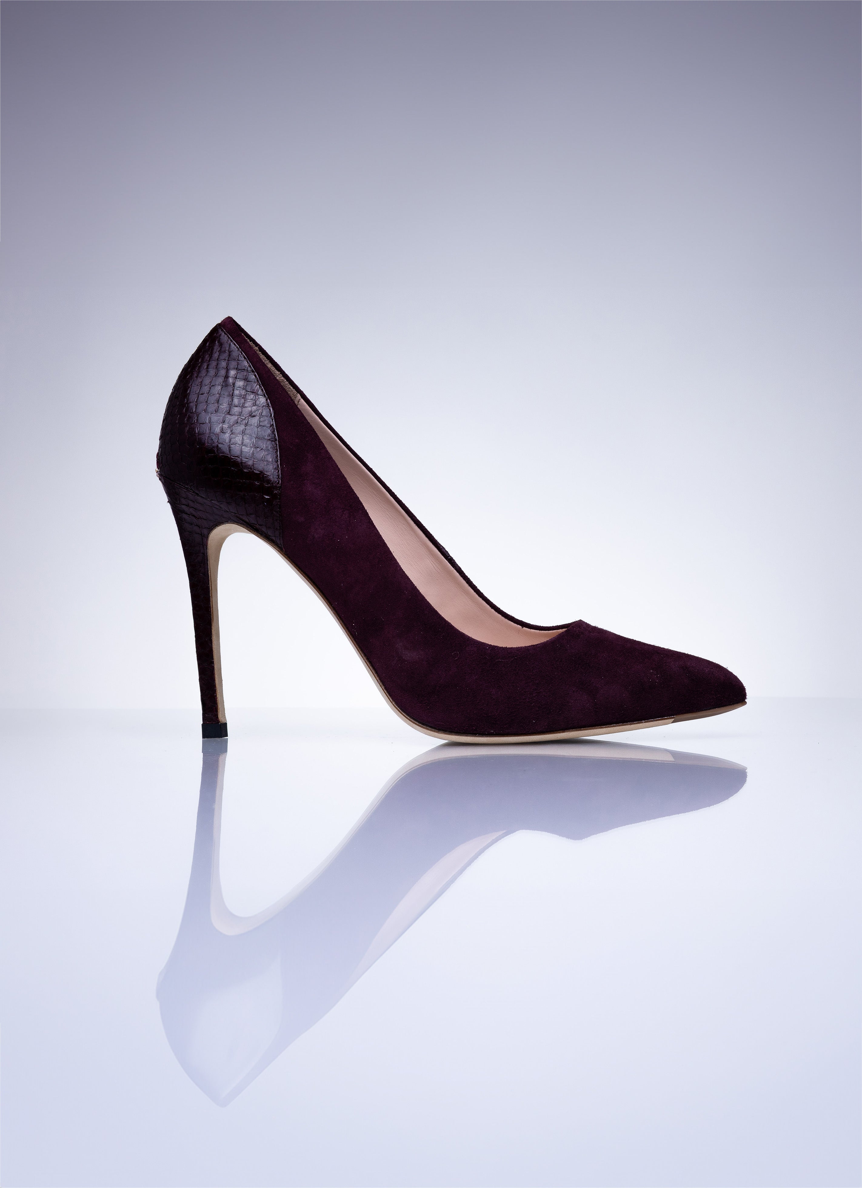 Elandetta Bordeaux deep burgundy suede stiletto heel with refined pointed toe shape and textured leather finish.